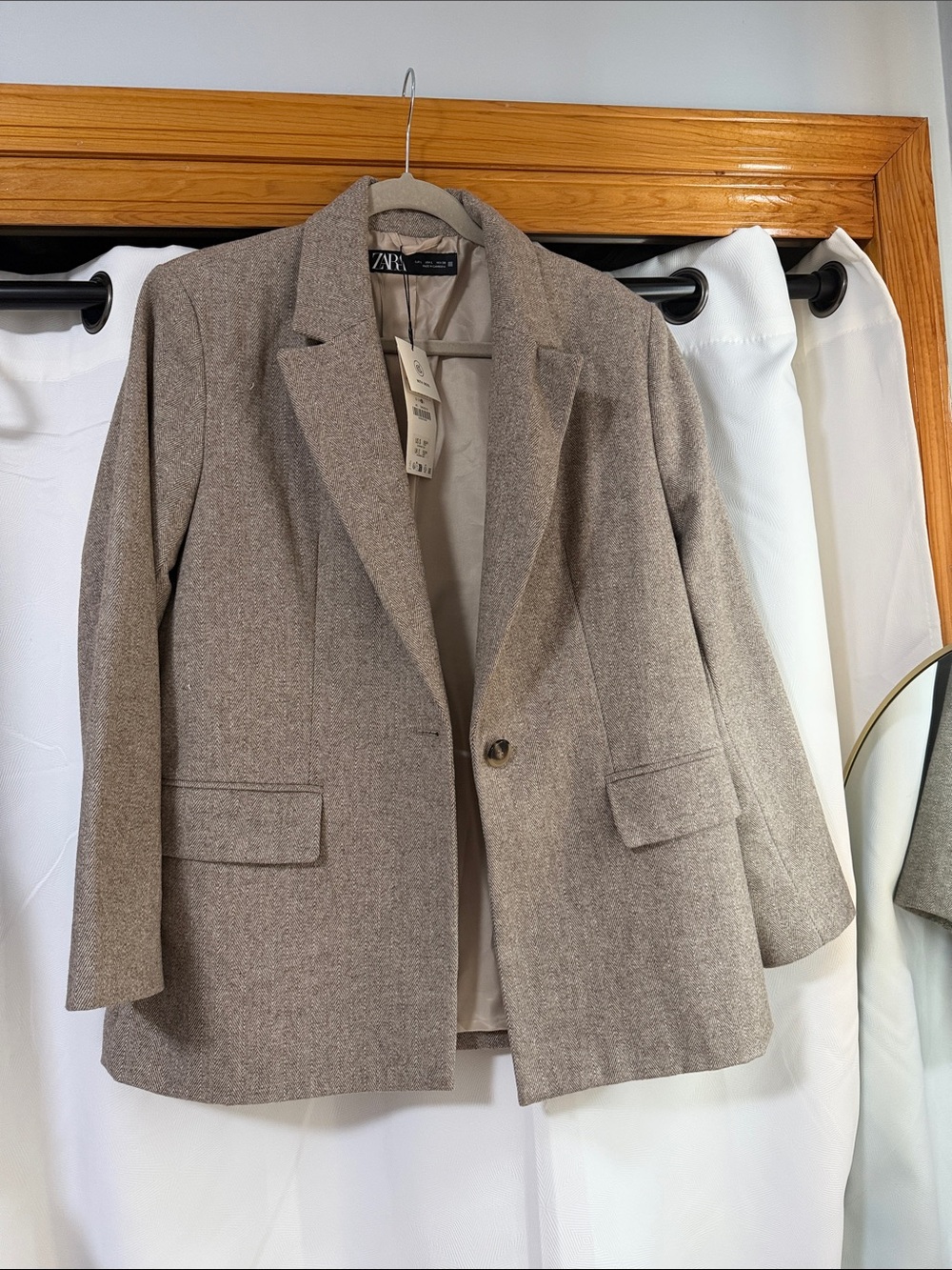 ZARA Taupe Herringbone Single-Button Blazer